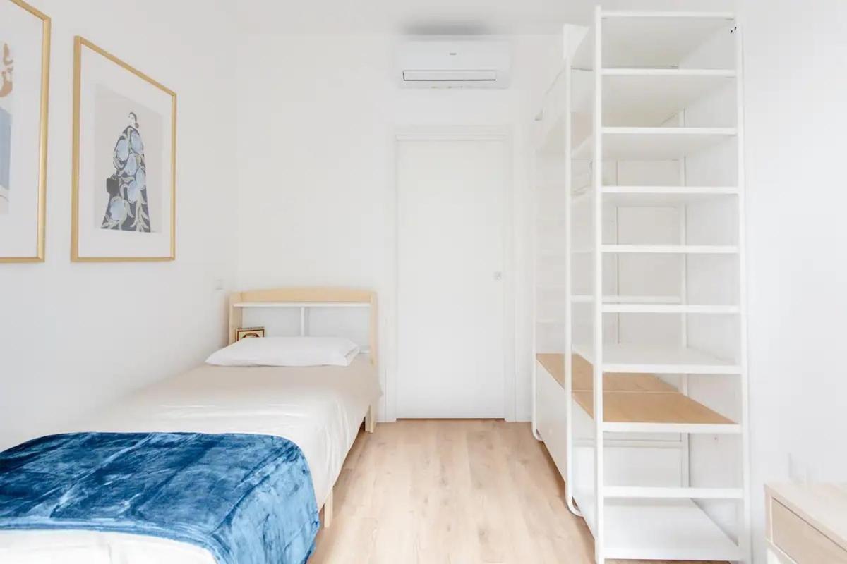 Luxury 2 Bedroom Apartament, Close To San Siro, Fiera And 10 Min Metro To Duomo Milano Ngoại thất bức ảnh