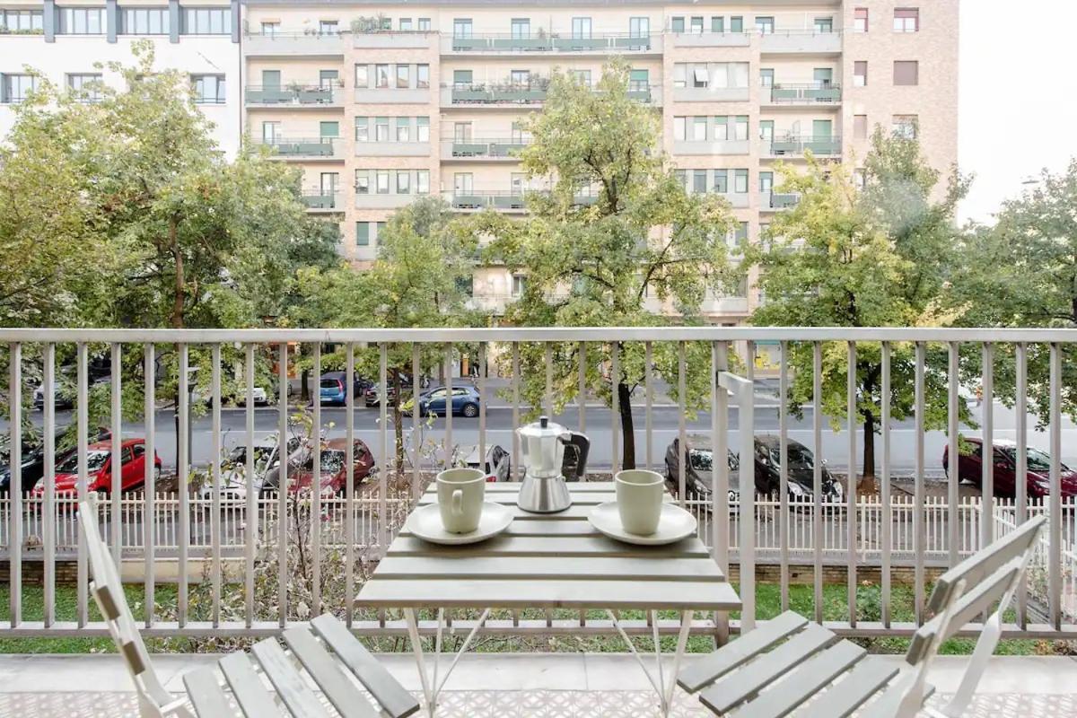 Luxury 2 Bedroom Apartament, Close To San Siro, Fiera And 10 Min Metro To Duomo Milano Ngoại thất bức ảnh