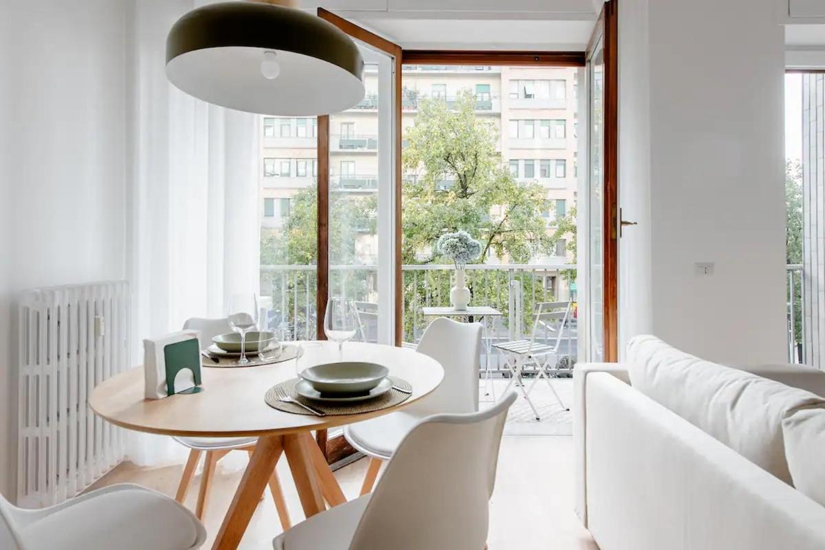 Luxury 2 Bedroom Apartament, Close To San Siro, Fiera And 10 Min Metro To Duomo Milano Ngoại thất bức ảnh