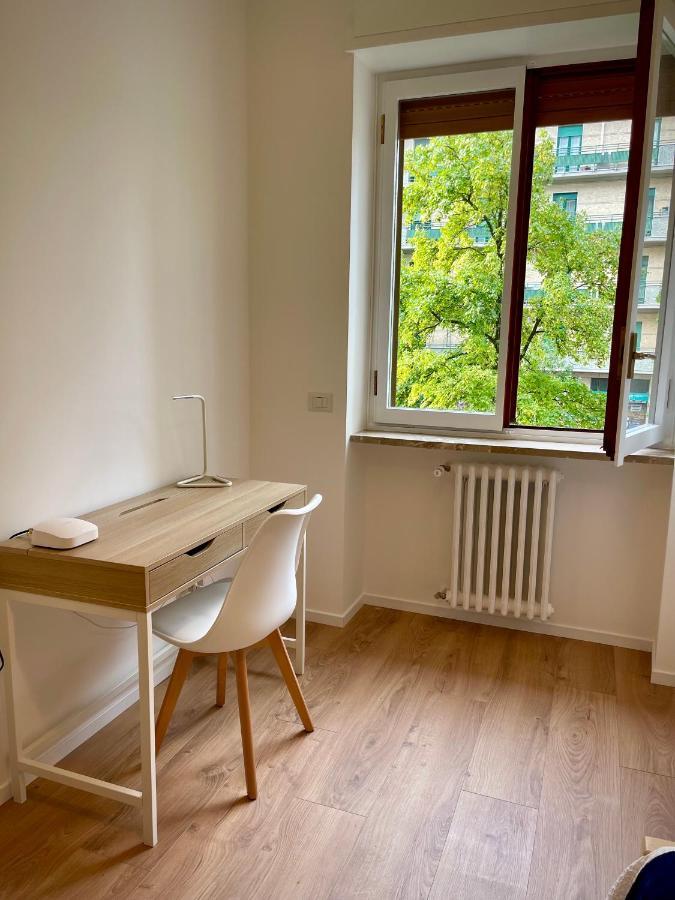 Luxury 2 Bedroom Apartament, Close To San Siro, Fiera And 10 Min Metro To Duomo Milano Ngoại thất bức ảnh
